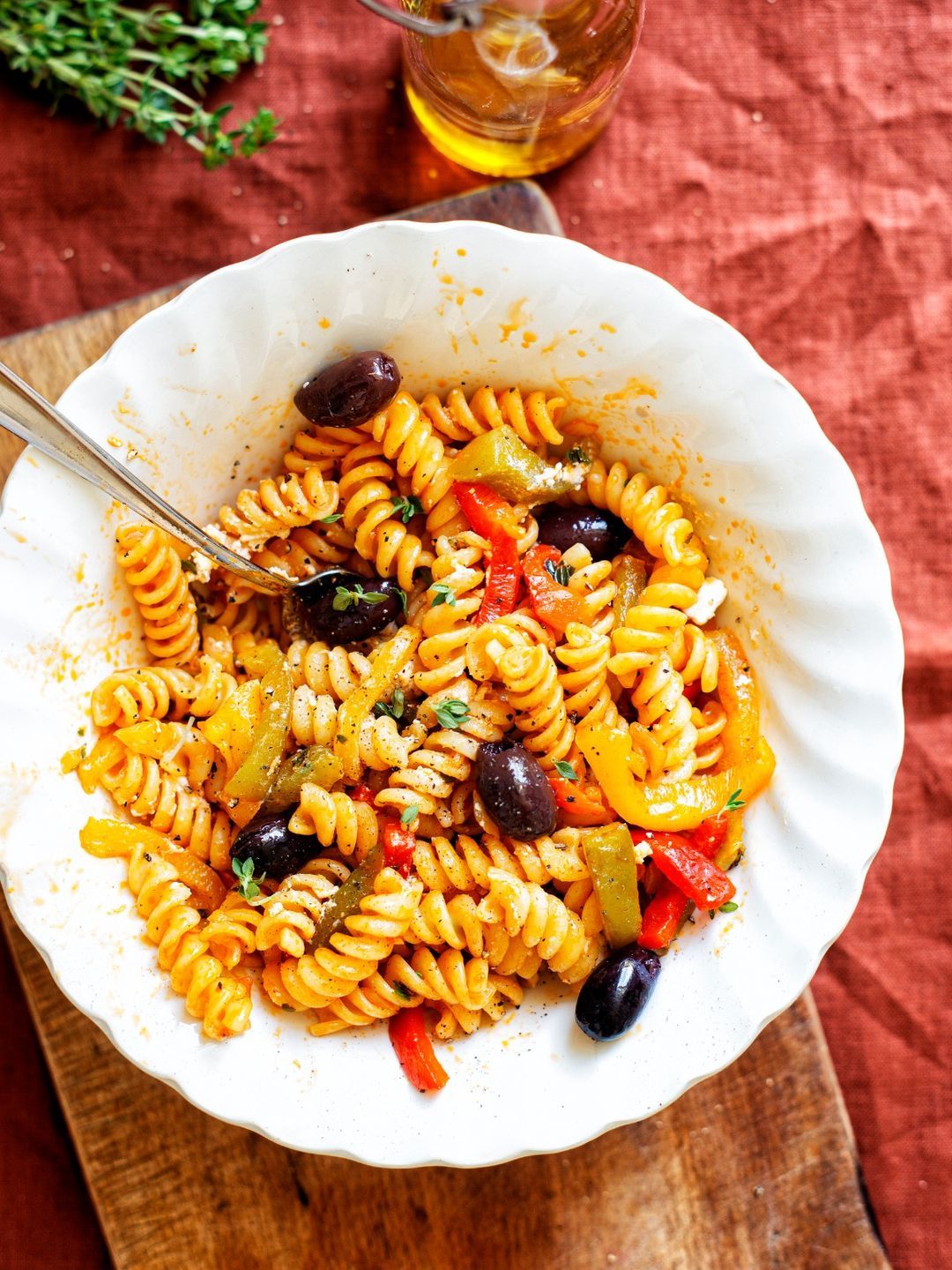 Fusilli peperonata with thyme and goat cheese