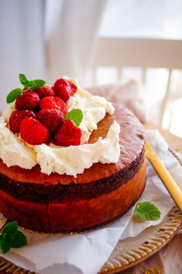 Chocolate cake with hazelnuts and strawberries