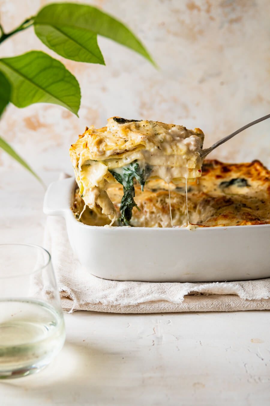 Lasagna with chicken, spinach and mushrooms