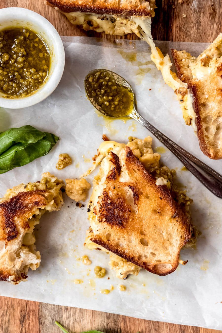 Toast with scrambled eggs and truffle pesto