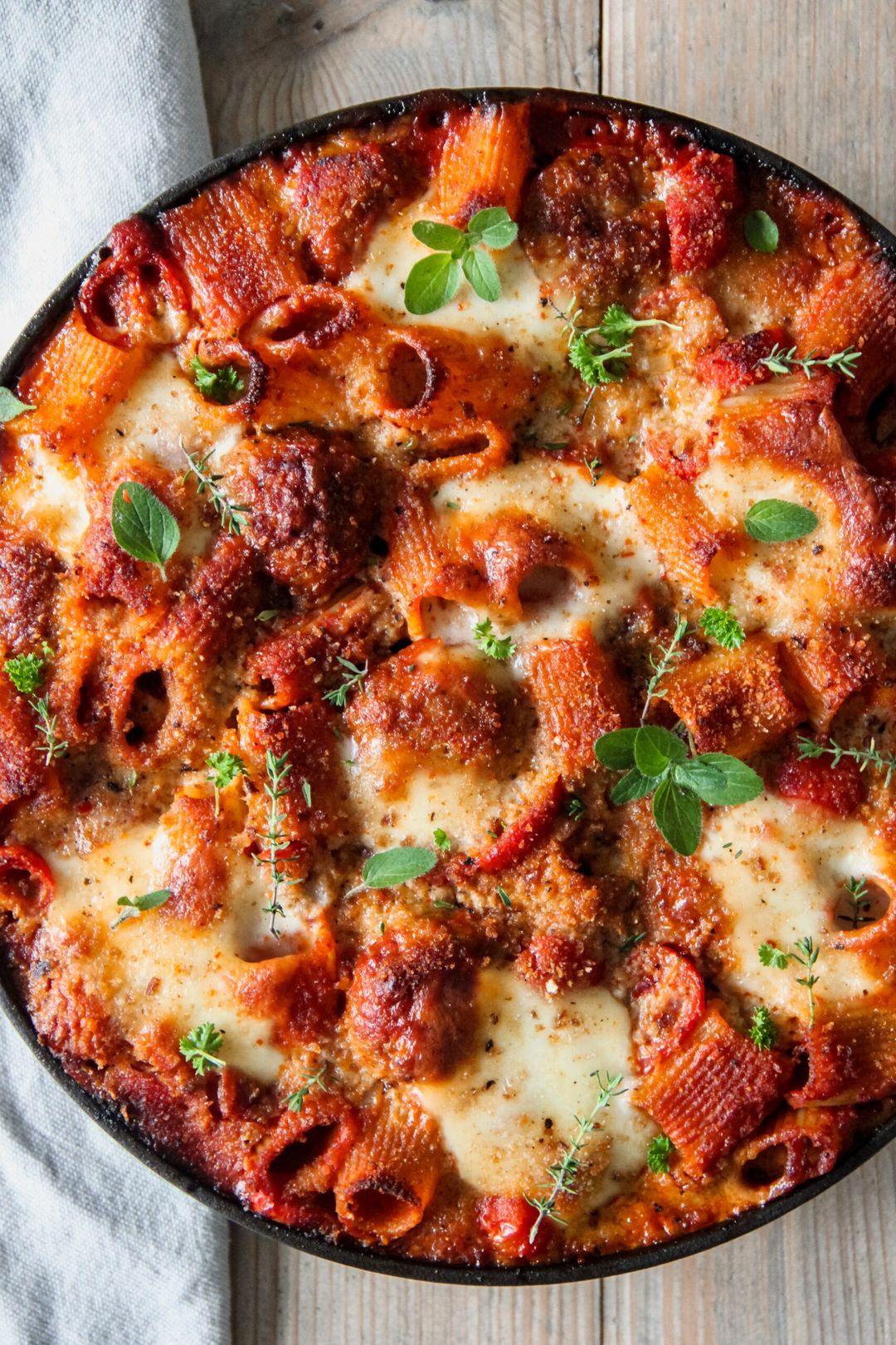 Pasta with meatballs and tomato sauce