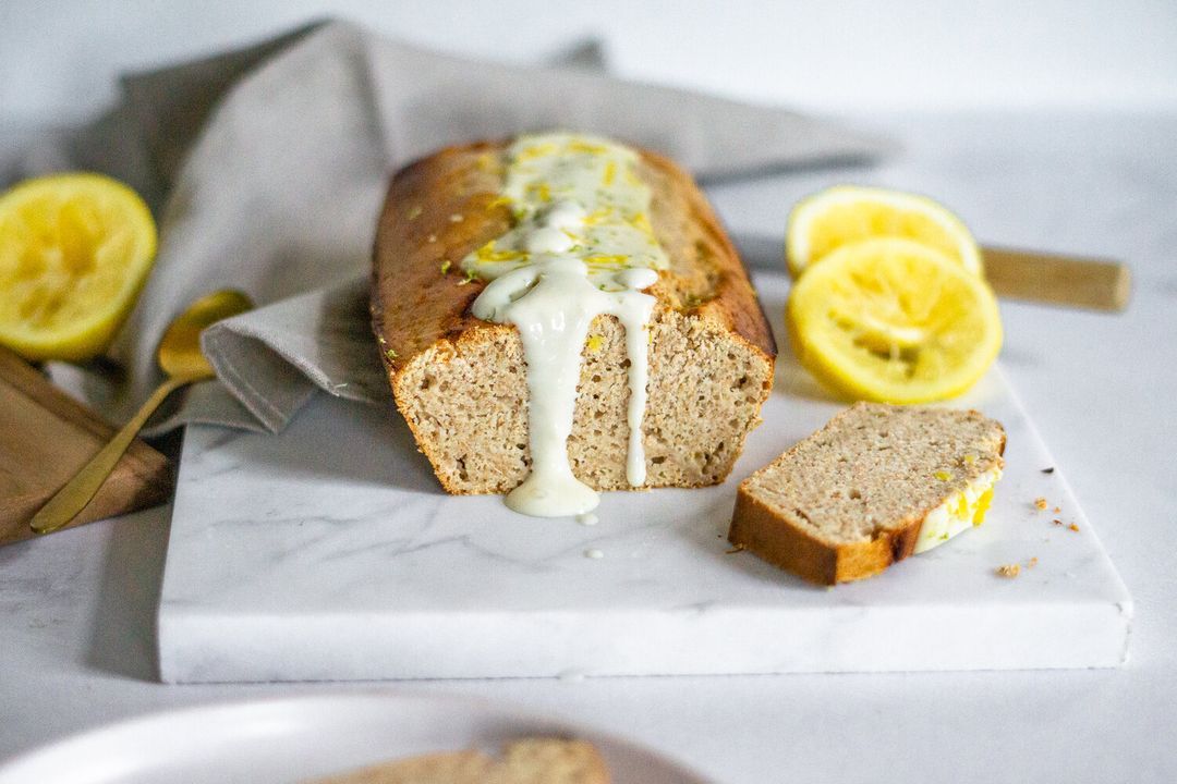 Protein-rich lemon cake