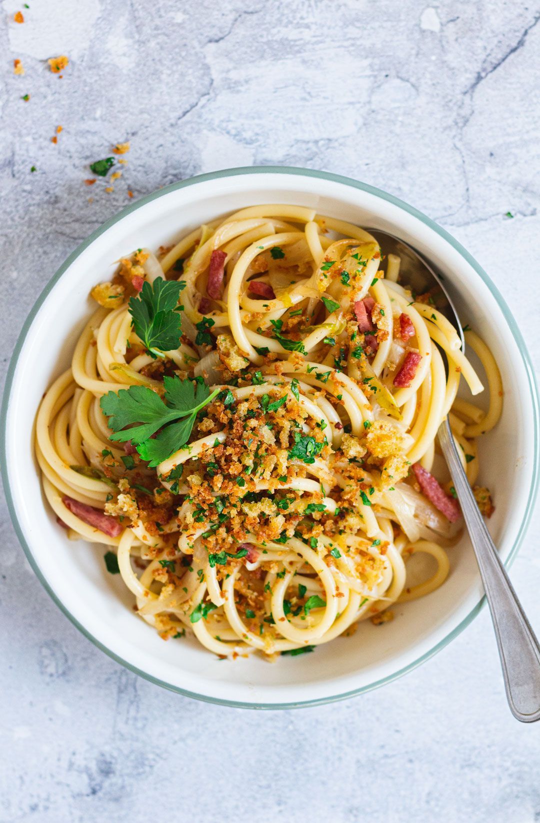 Pasta with chicory, Old Bruges and bacon