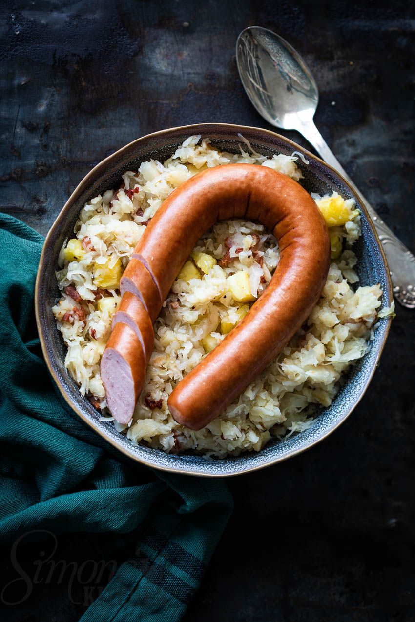Sauerkraut stew with pineapple and bacon