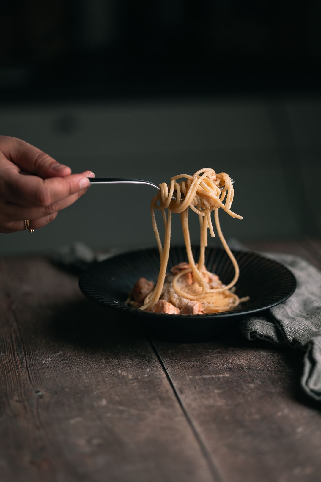 Classic with a twist 🌪️ Spaghetti carbonara but with salmon