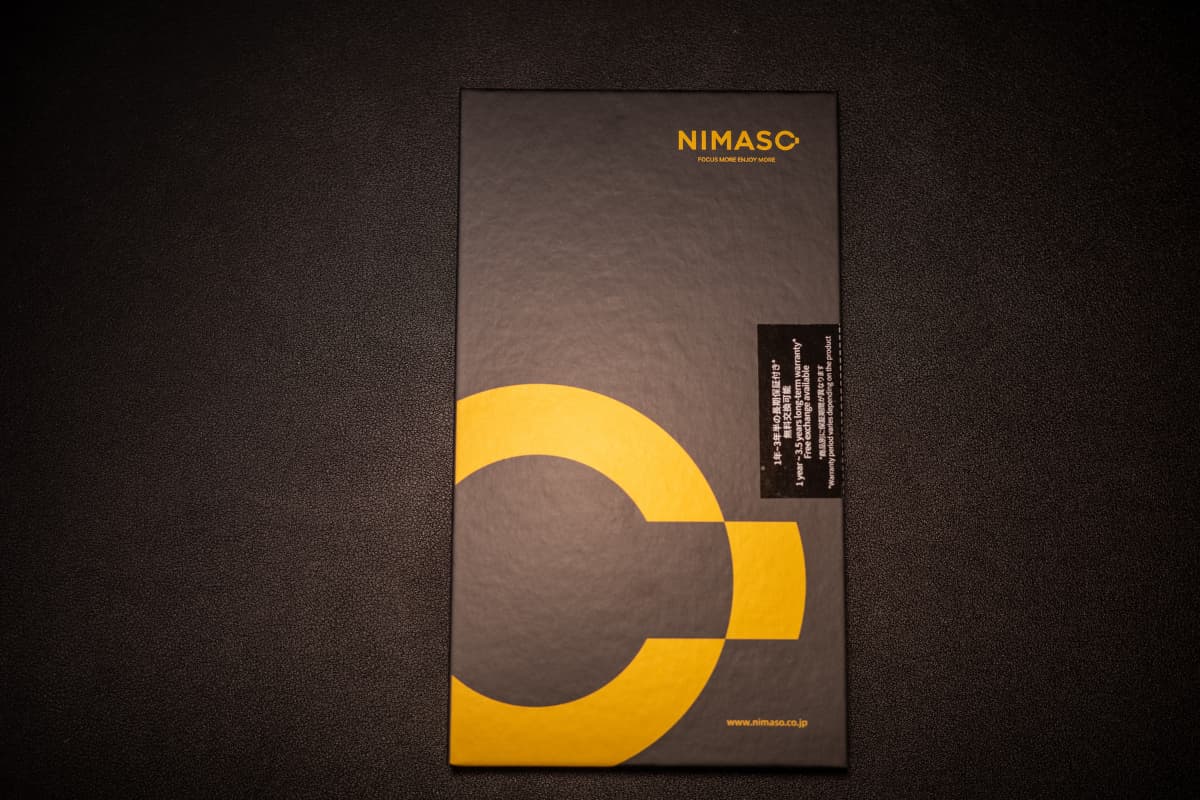 NIMASO ガラスフィルムのパッケージ