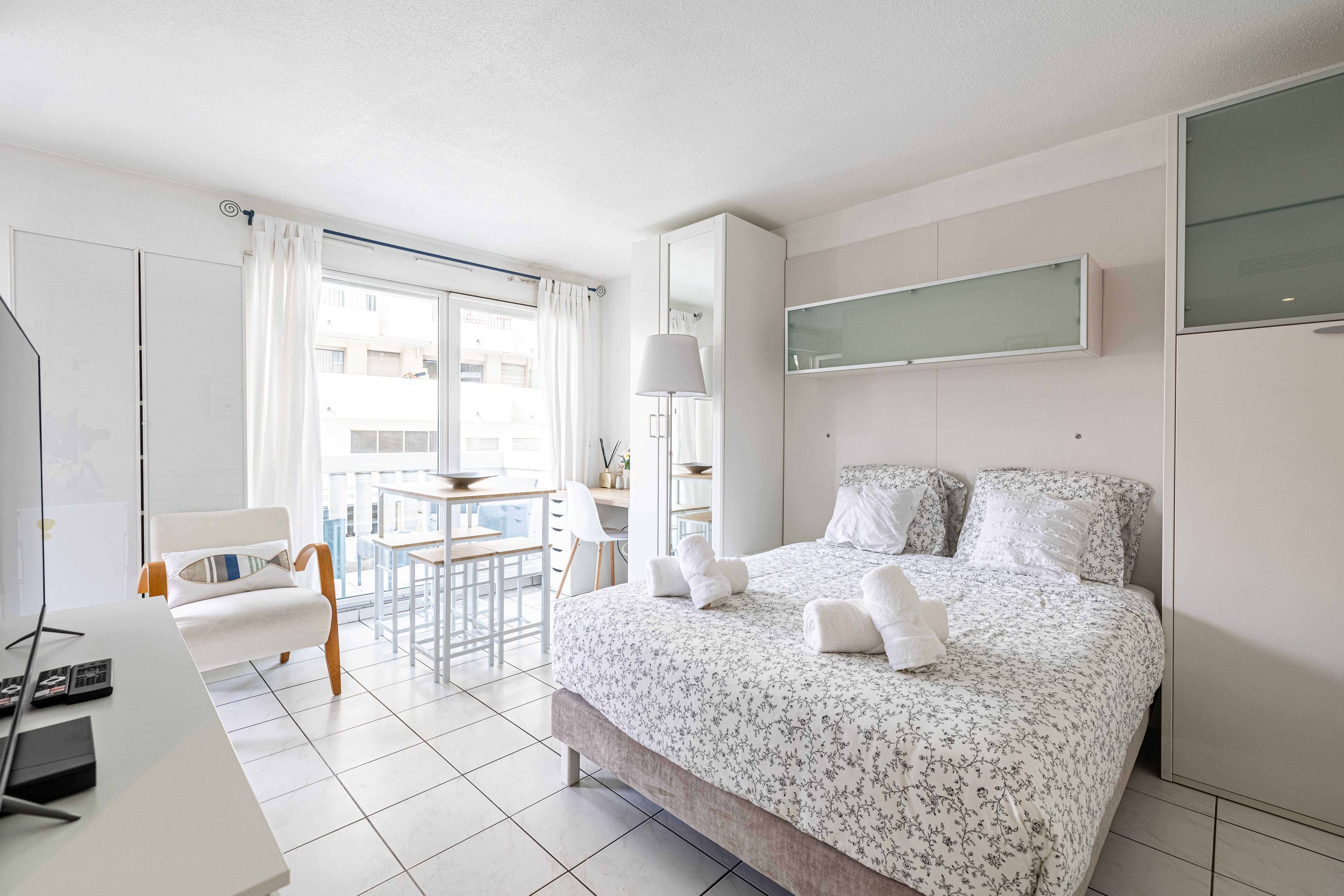 Studio with balcony & pool -Heart of Nice — Nice, Provence-Alpes-Côte d'Azur — vacation rental