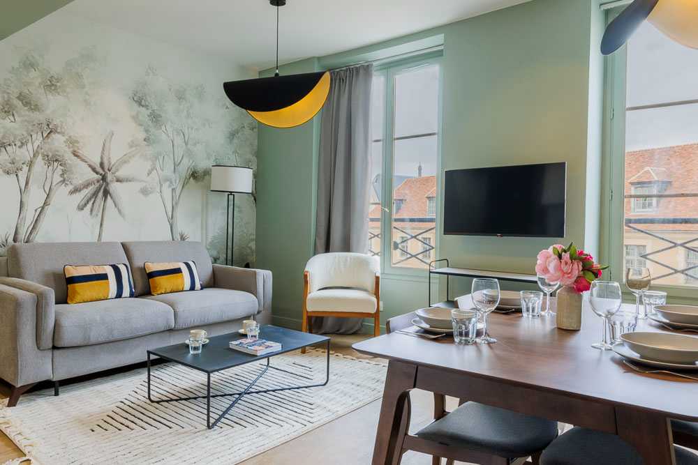 Attractive apartment - Saint Germain des Près — Paris, Île-de-France — vacation rental