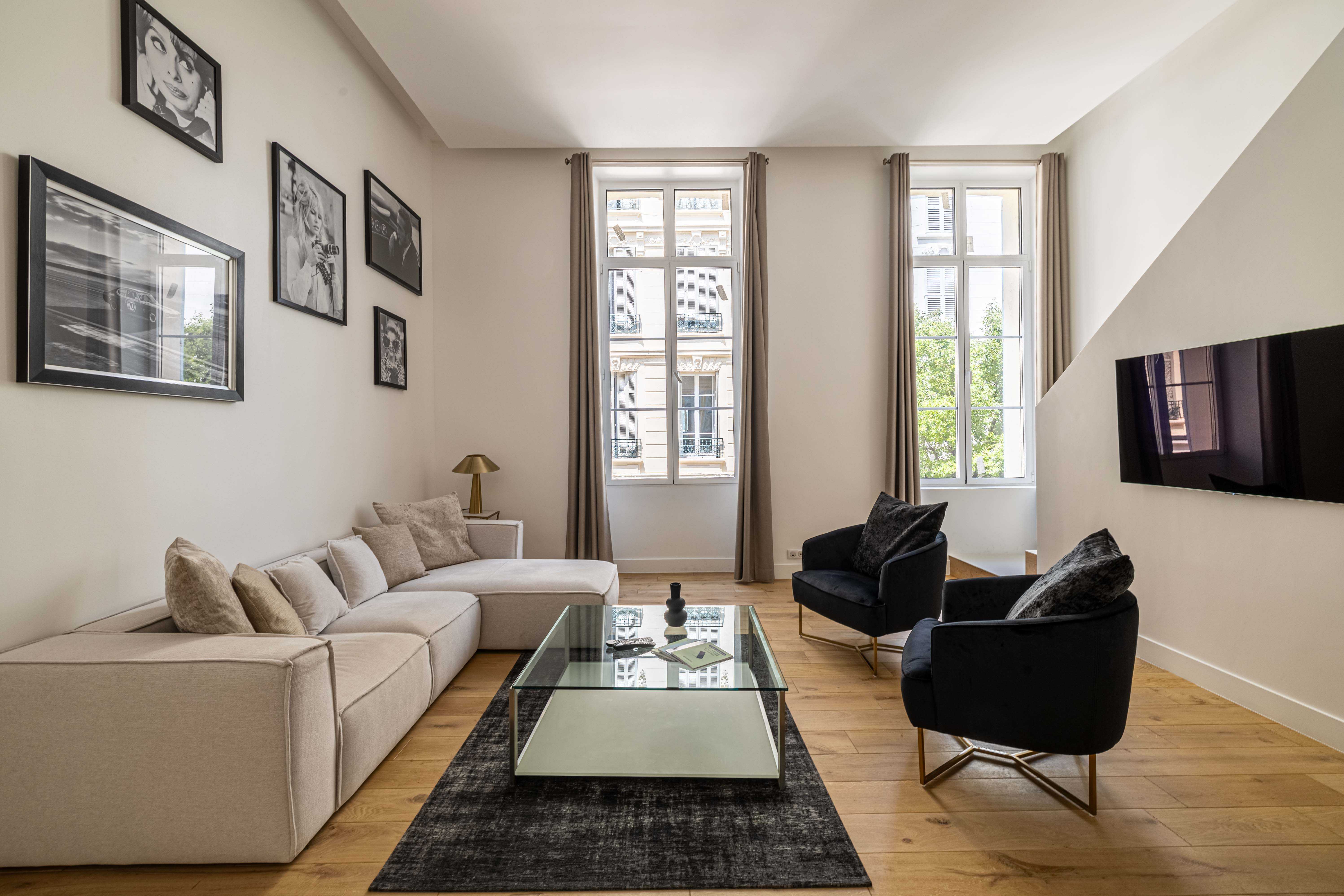 Luxury renovated apartment - Hoche - Bourgeois building — Cannes, Provence-Alpes-Côte d'Azur — vacation rental