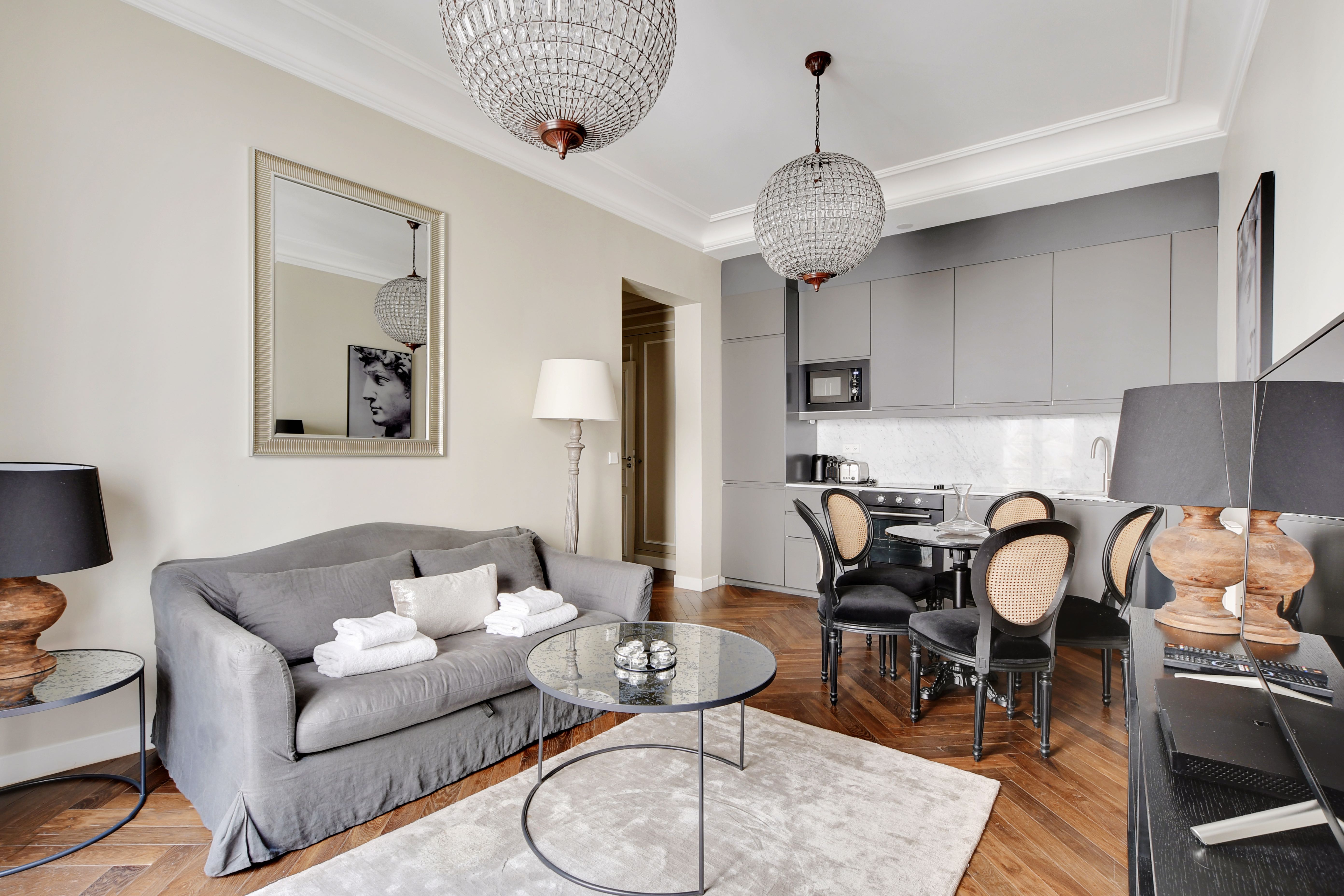 Charming apartment - 1BR/4P - Place Victor Hugo
 — Paris, Île-de-France — vacation rental