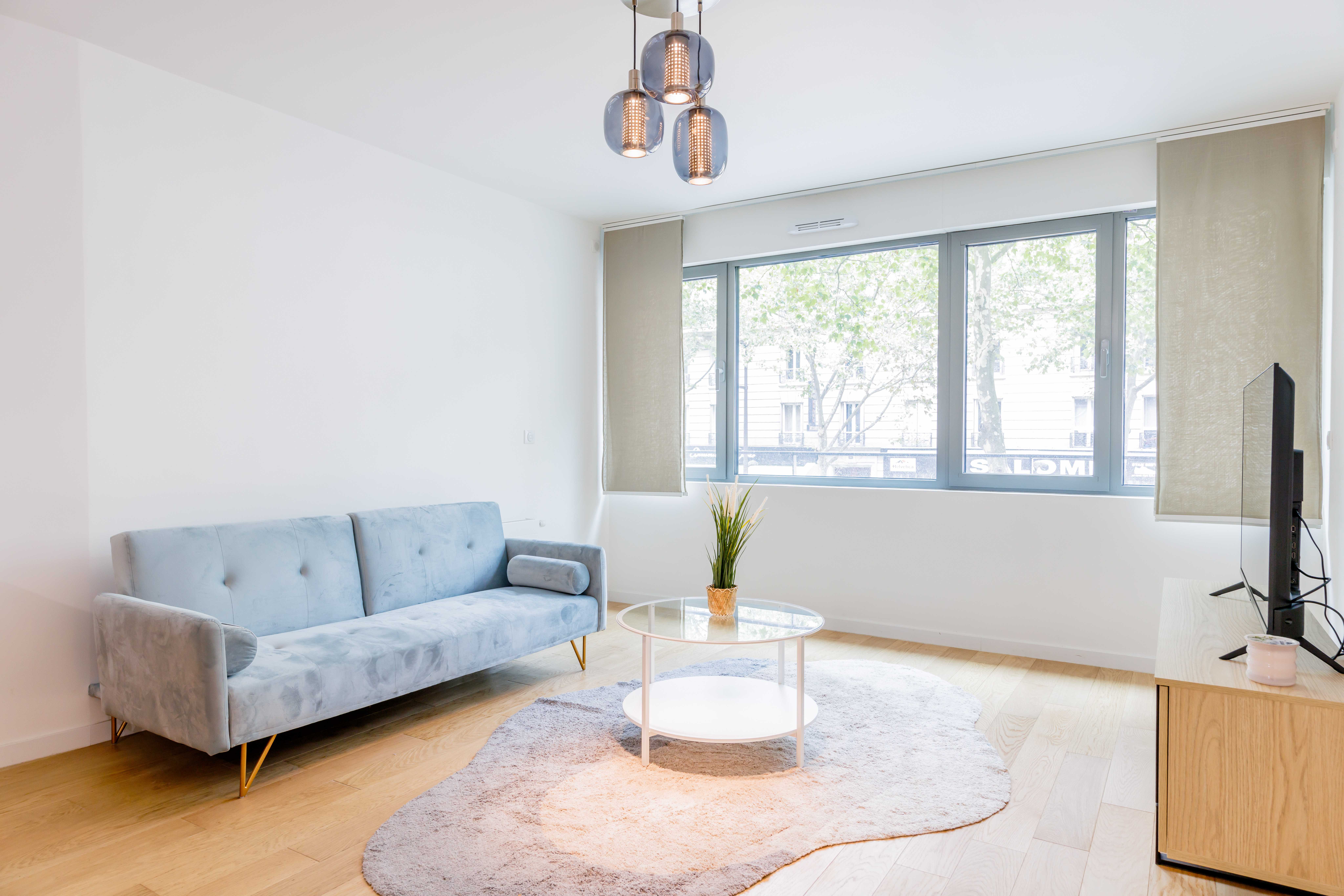 Appt near Parc des Buttes-Chaumont — Paris, Île-de-France — vacation rental