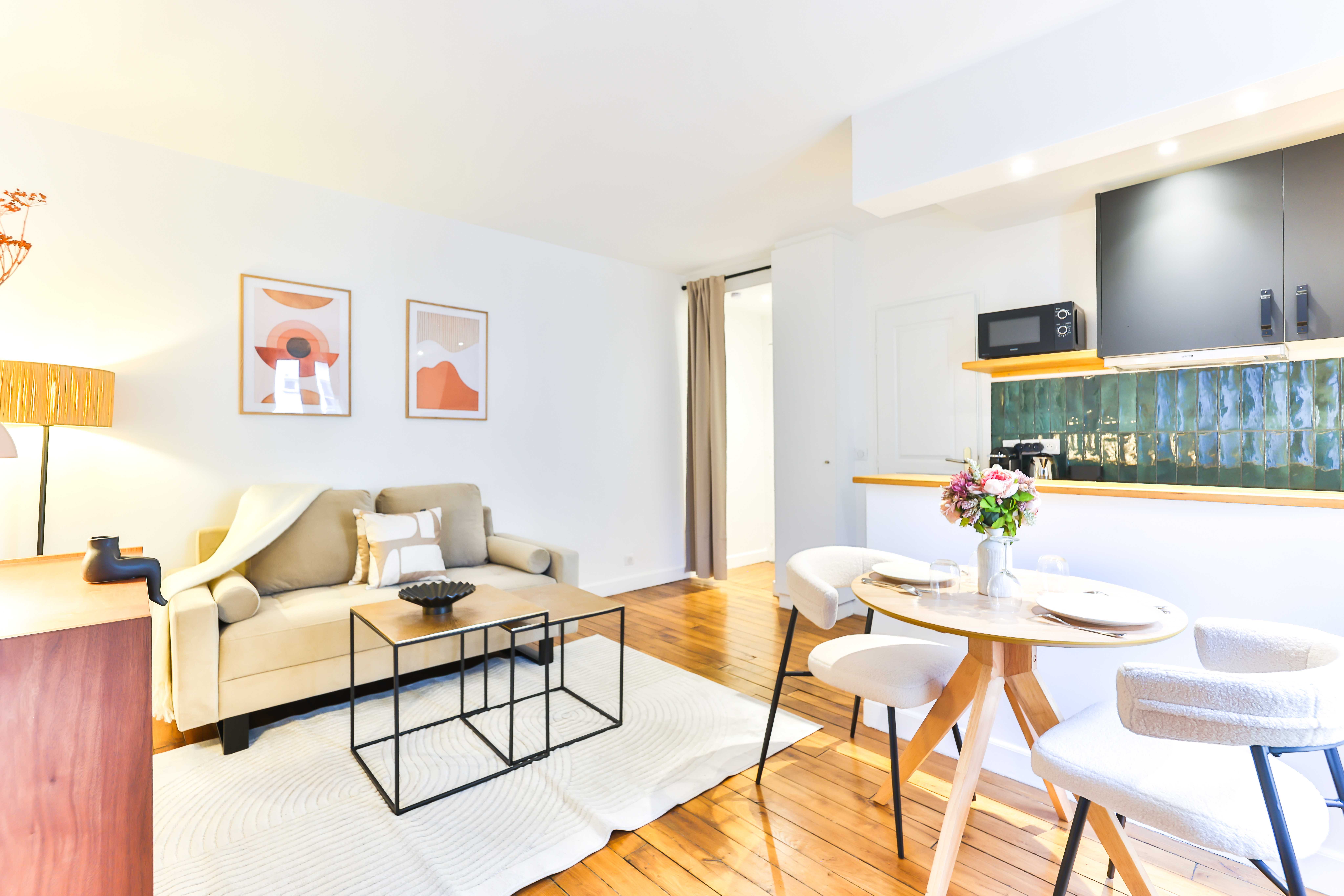 Magnificent apartment -1BR/4P - Buttes Chaumont — Paris, Île-de-France — vacation rental