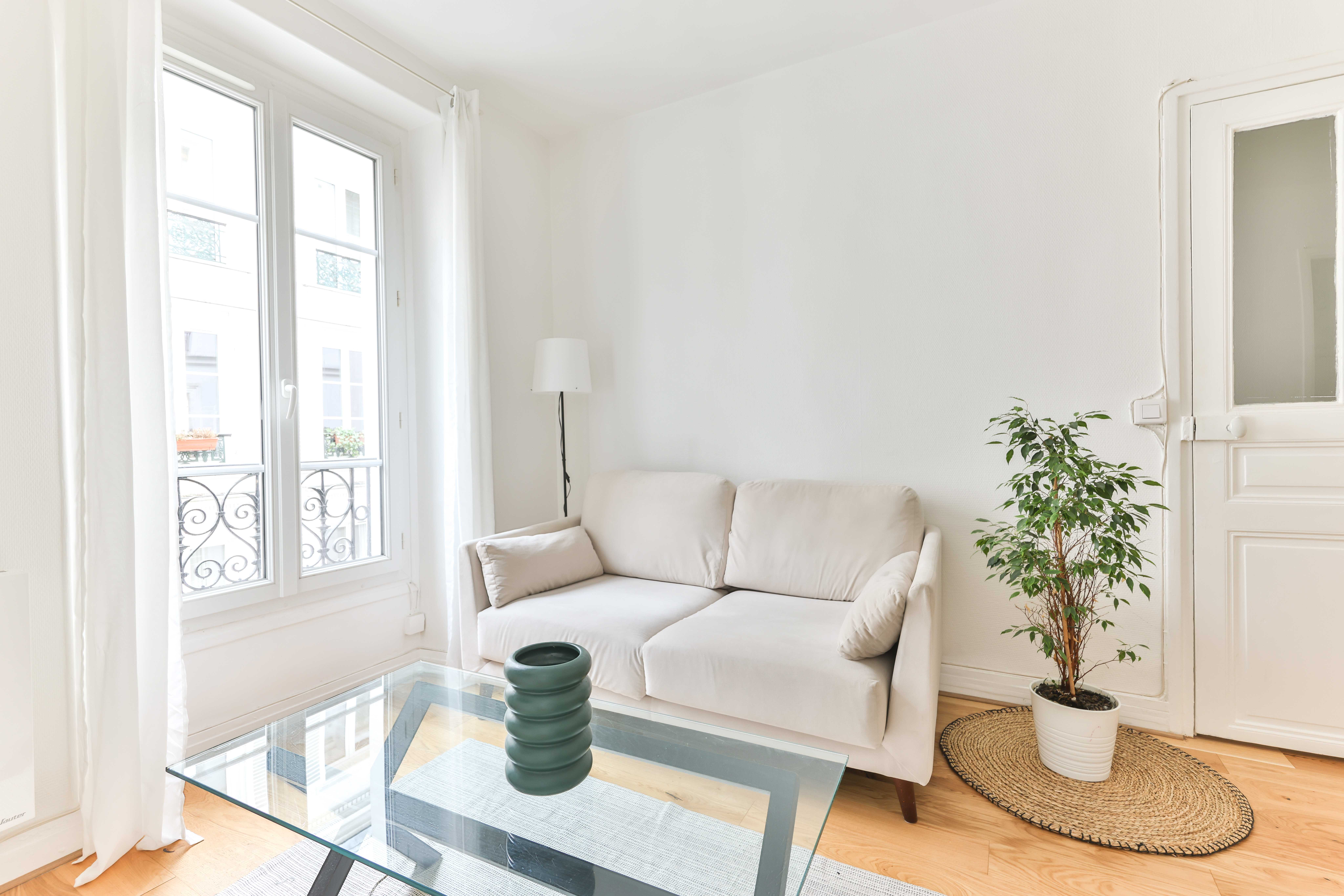 Bright flat near Sacré-Cœur -Mobility lease  — Paris, Île-de-France — vacation rental