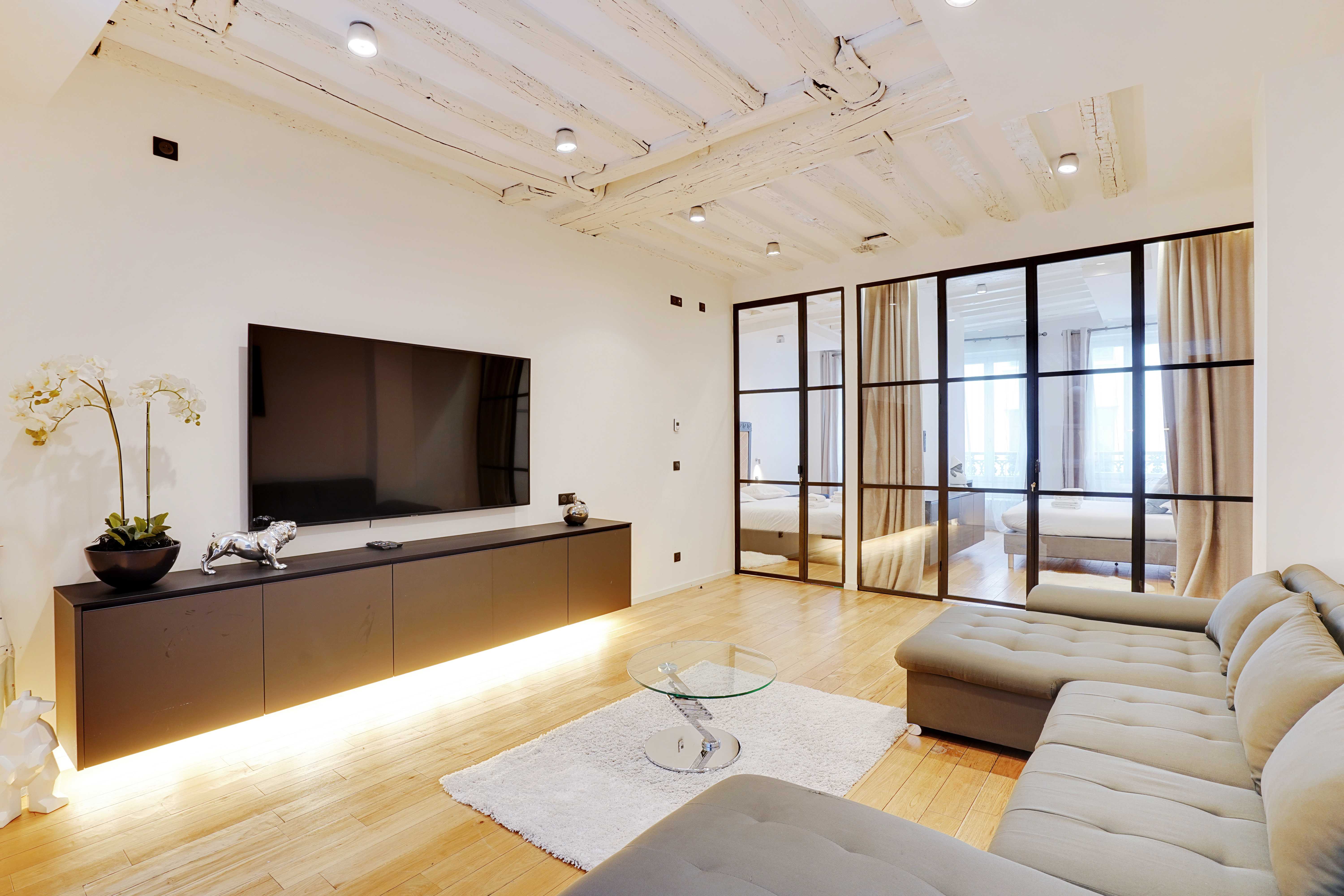 Stunning apartment - Palais Royal - Louvre — Paris, Île-de-France — vacation rental