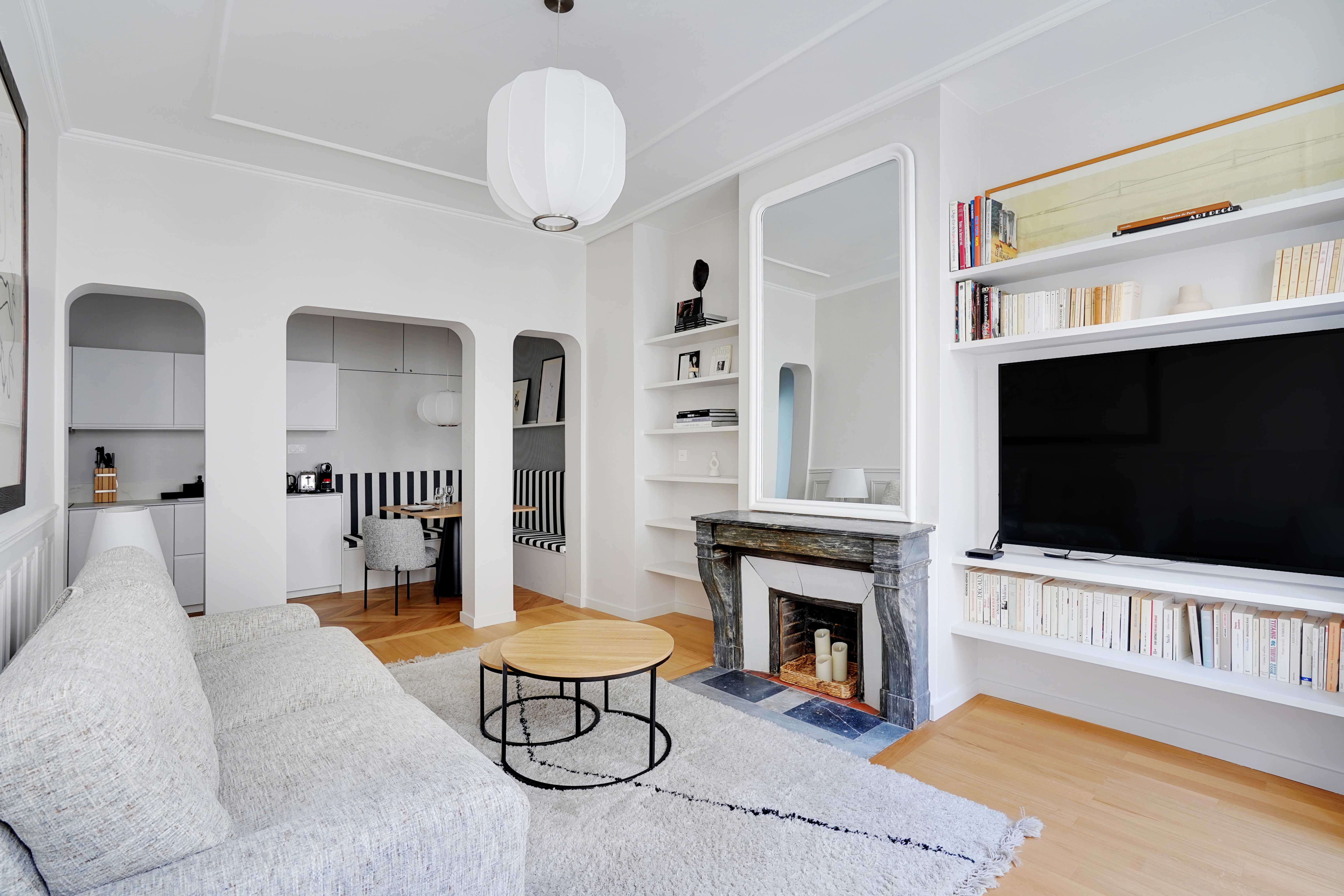 Modern Apartment Champs-Elysées - Saint Honoré — Paris, Île-de-France — vacation rental