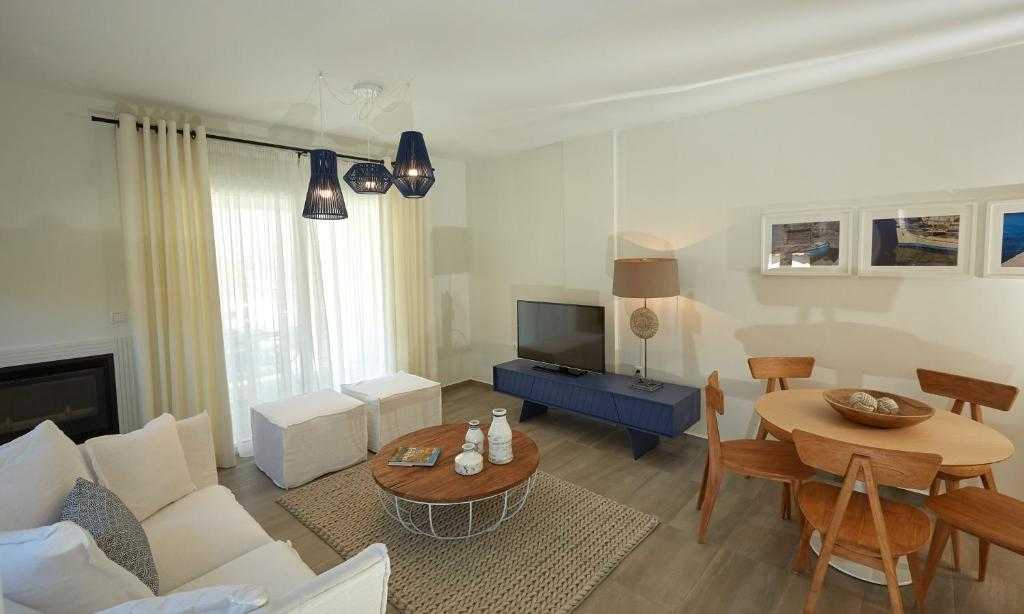 Unique air-conditioned villa with sea view - 2BD/4P - Pteleos — Agia Marina — vacation rental