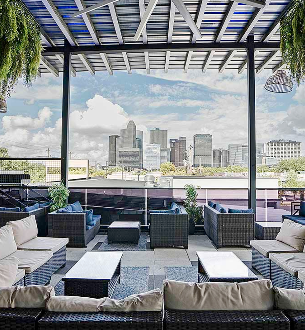 Reset Rooftop Bar | Pilot