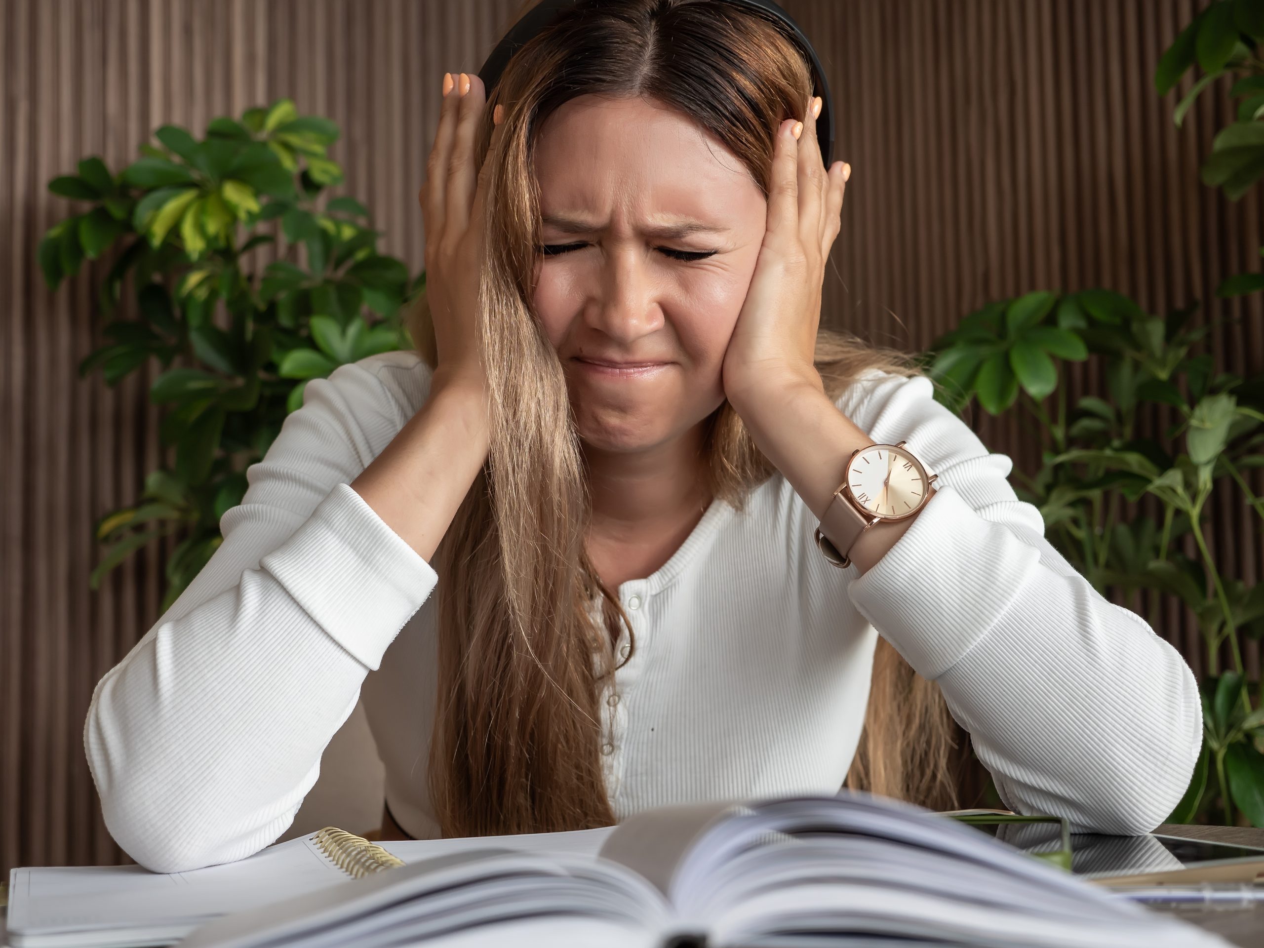 ADHD vs. Anxiety: Shared Symptoms & Key Differences Banner