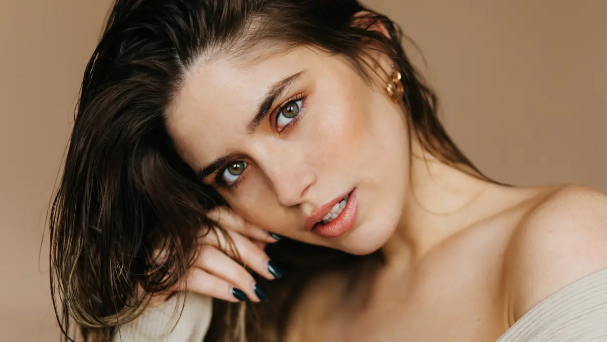 Procedures Options for a Mommy Makeover: Facial Rejuvenation Banner