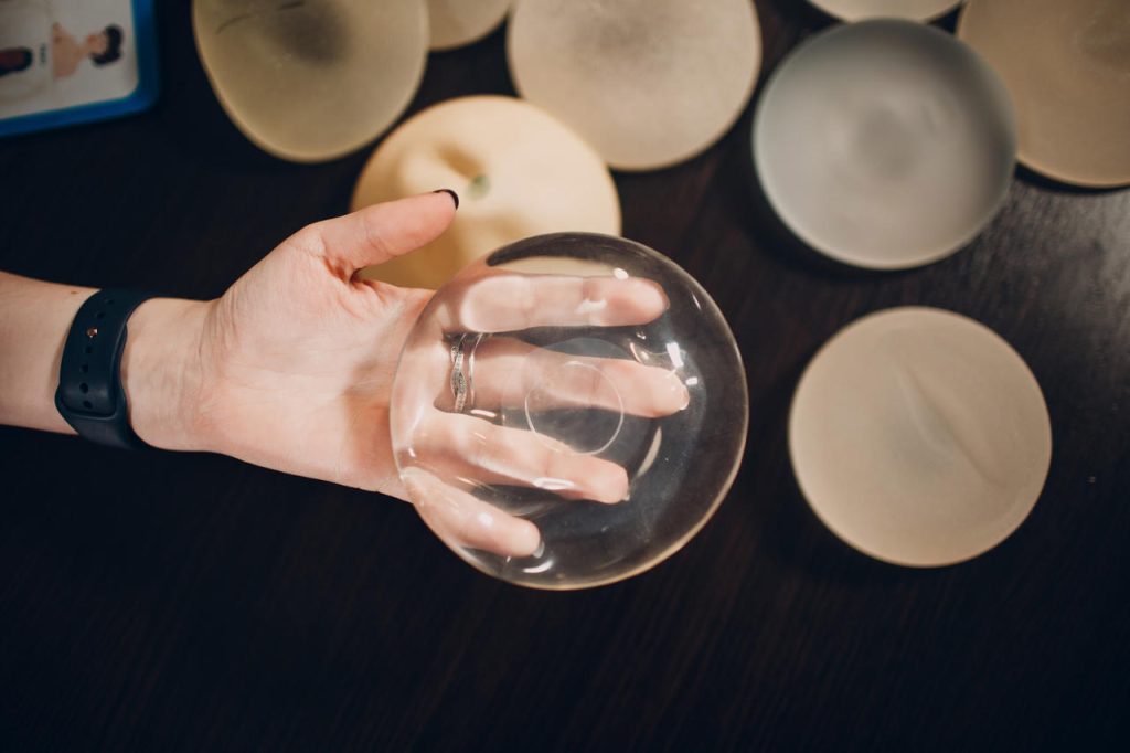 Center For Plastic Surgery Saline vs Silicone Implants which is right
