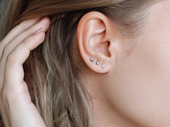 Earlobe Repair in Miami, FL: What Is Earlobe Repair? Banner