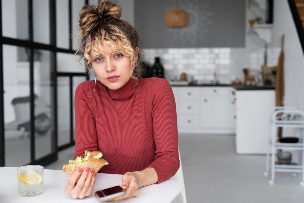 Does Anxiety Cause Eating Disorders? Banner
