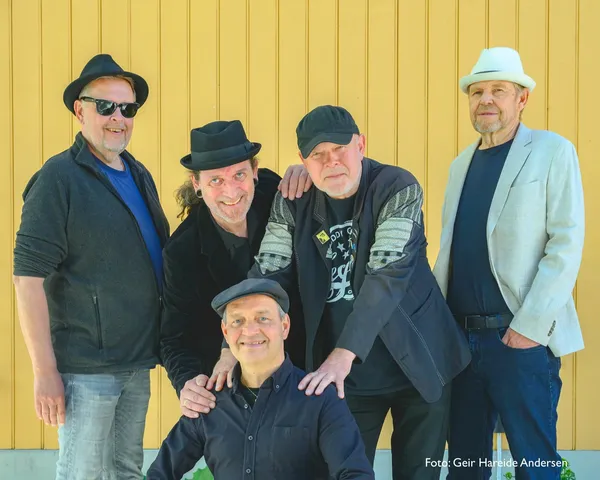 BlueNote Sandefjord presenter:  RoosterHouse
