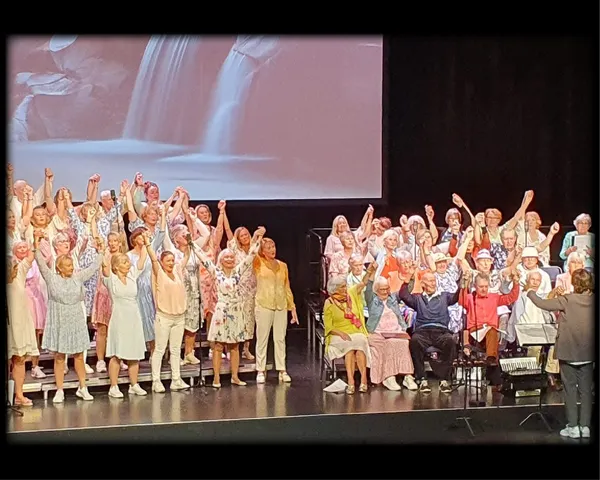 Høstkonsert med Sandefjord Demenskor, Torsketruten og Danseglede