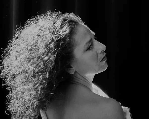 Teater Manu: Kvinne, kjenn din kropp