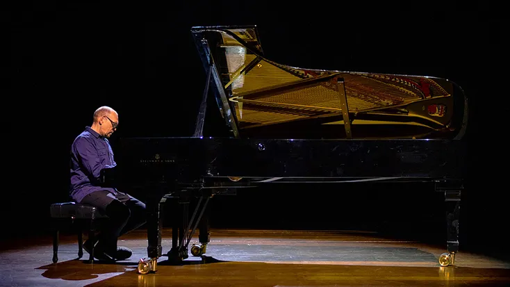 Bugge Wesseltoft – It’s snowing on my piano