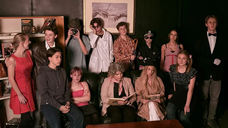 Fløysbonnmusikalen 2026: Fra blekk til blod