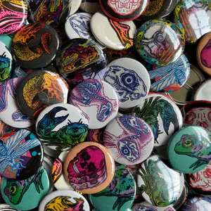 Set of 7 buttons