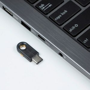 Security Key Yubico YubiKey 5C, USB-C, zwart