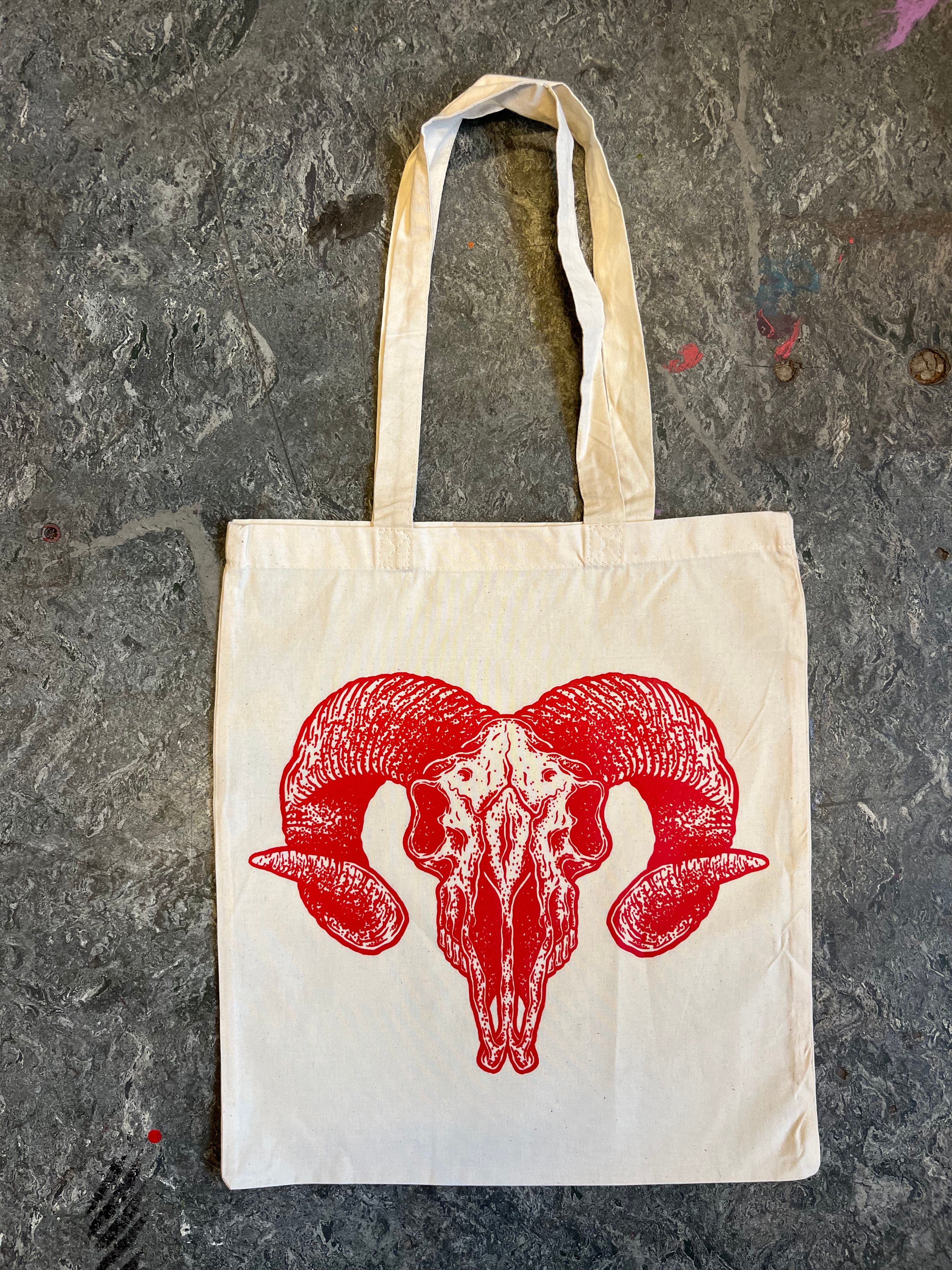 Tote bag