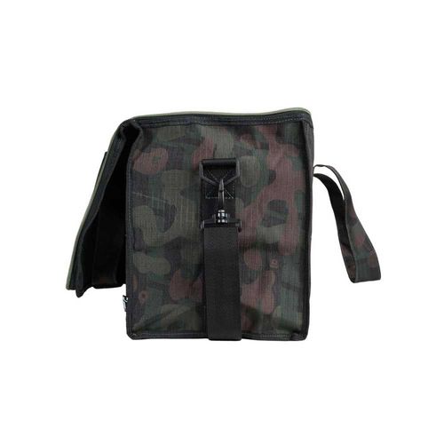 Mr. Serious District 12 shoulder bag Camouflage