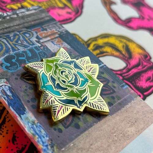 Rose pin Enamel - Gold