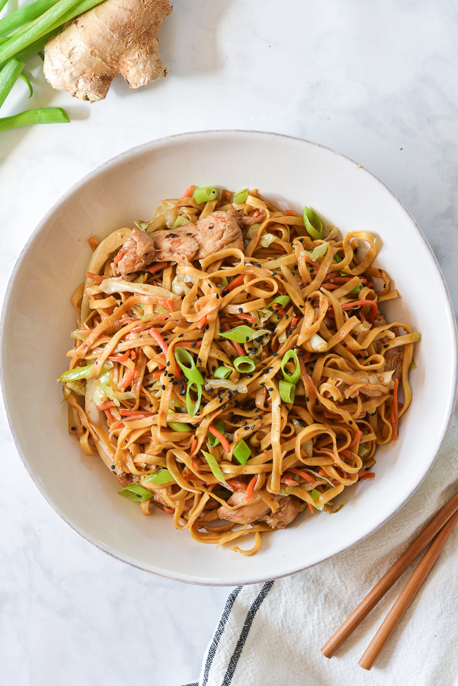 Tangerine Chicken Chow Mein