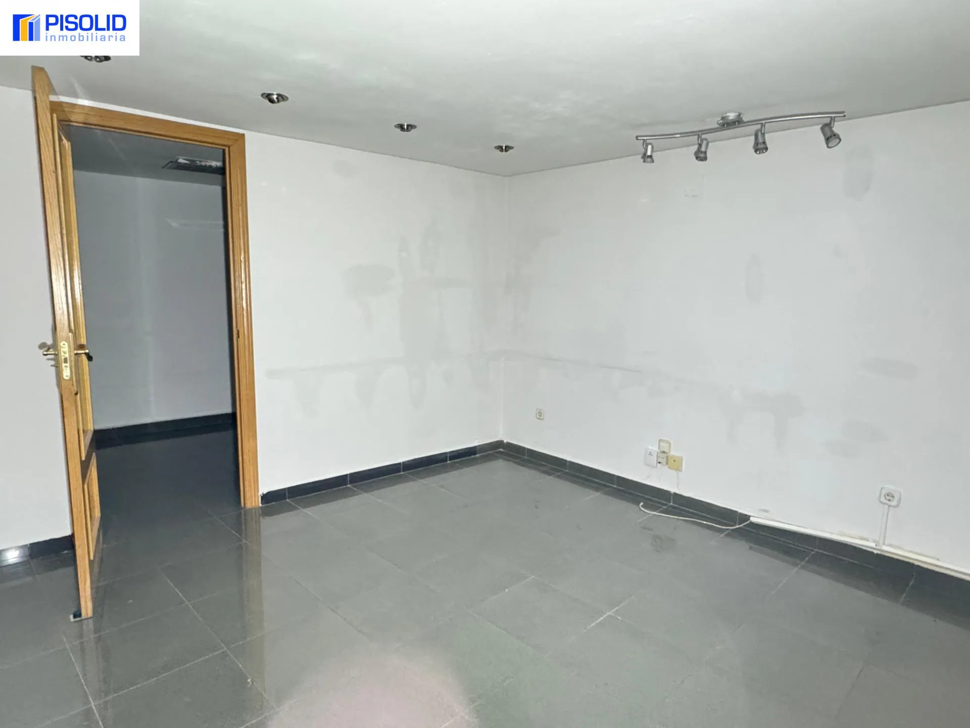 LOCAL EN ALQUILER EN EL CENTRO - Inmobiliaria en Valladolid - Miniatura 20