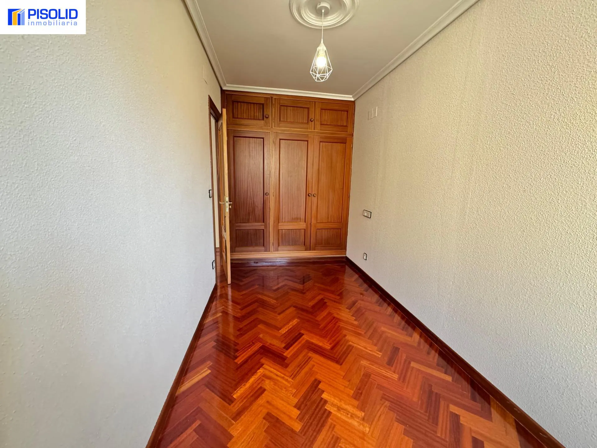 PISO EN ALQUILER EN LA CALLE IMPERIAL - Inmobiliaria en Valladolid - Miniatura 9