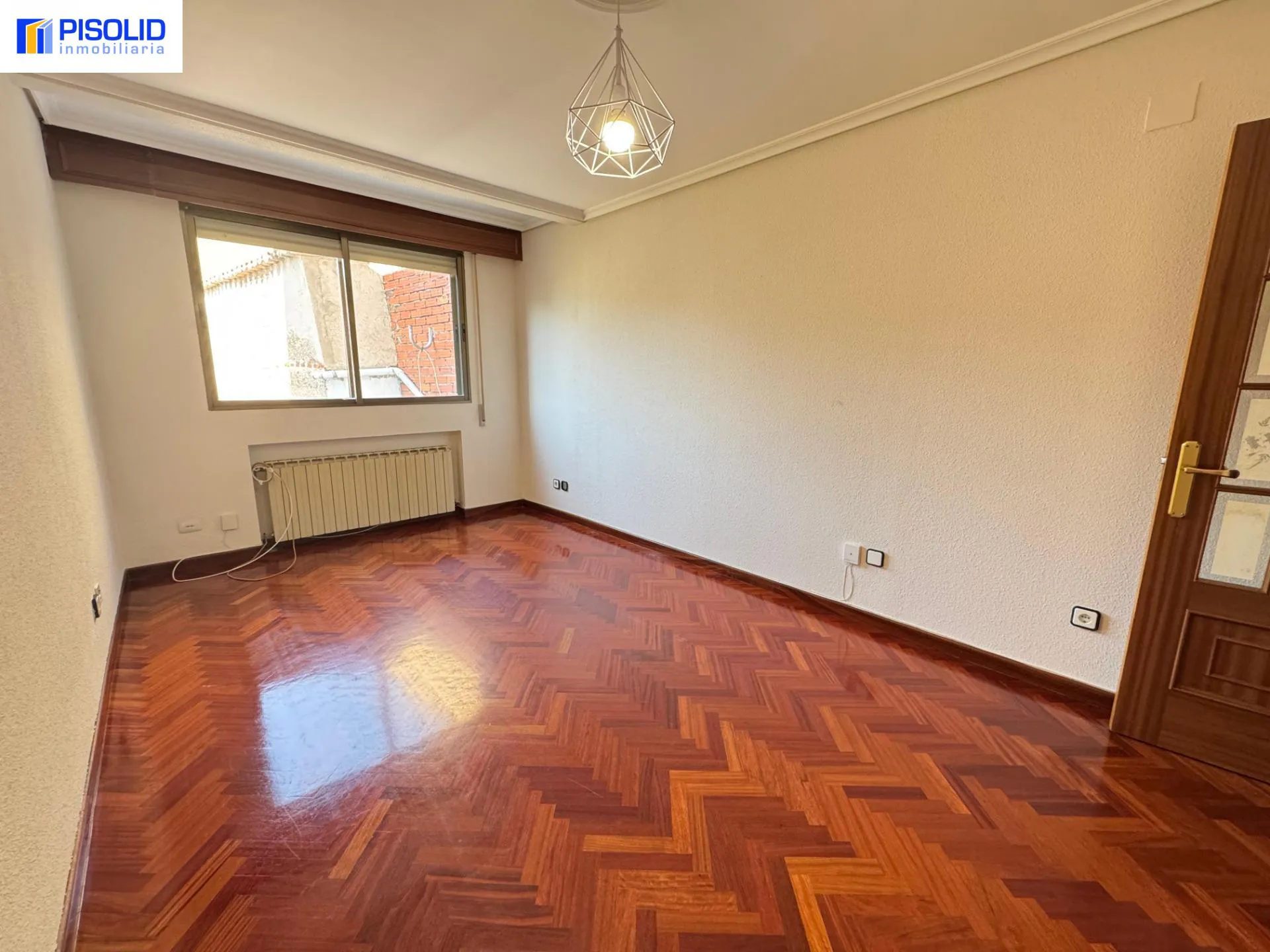 PISO EN ALQUILER EN LA CALLE IMPERIAL - Inmobiliaria en Valladolid - Miniatura 4