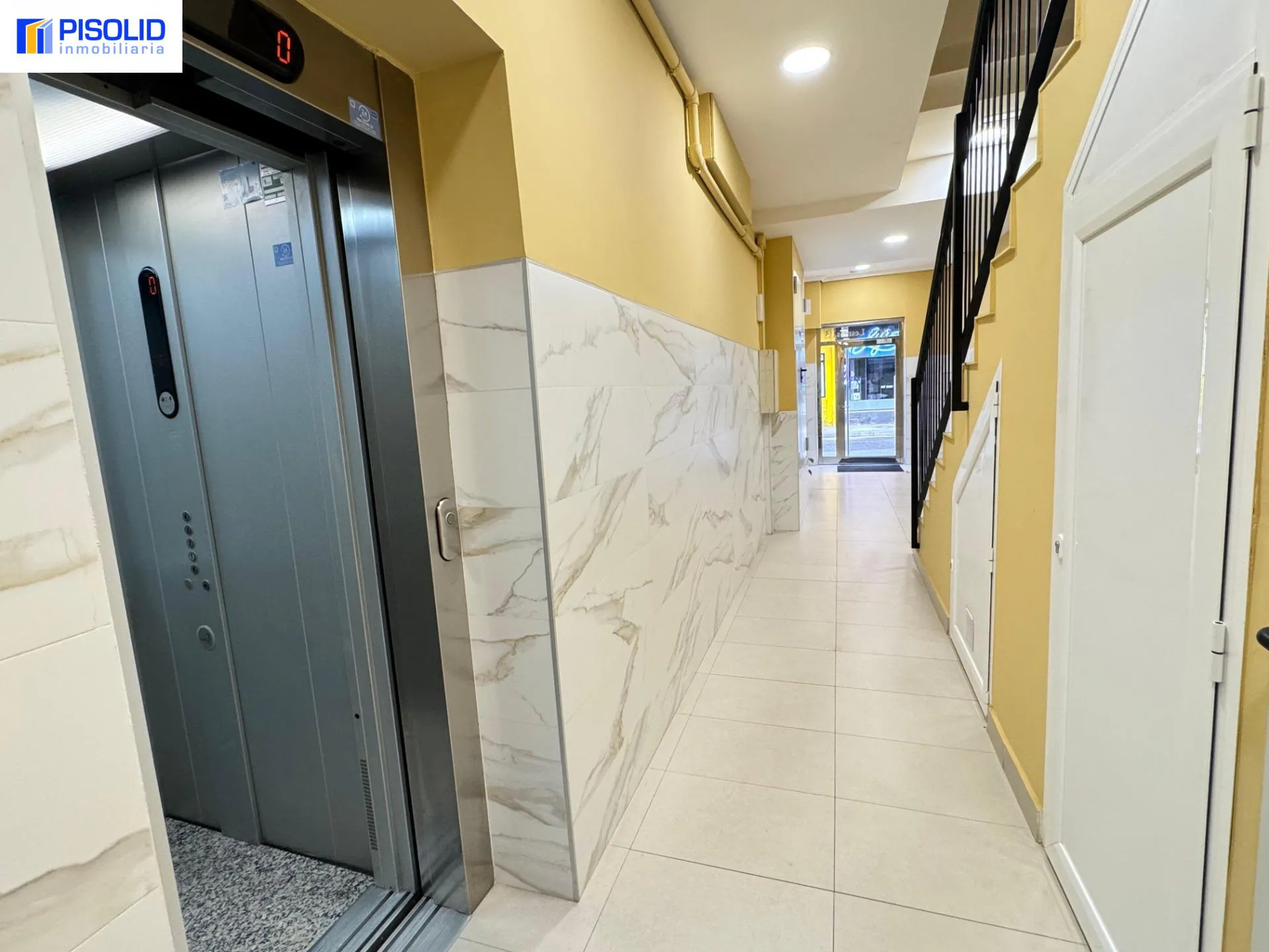PISO EN VENTA EN LA CALLE GARCÍA LESMES - Inmobiliaria en Valladolid - Miniatura 2