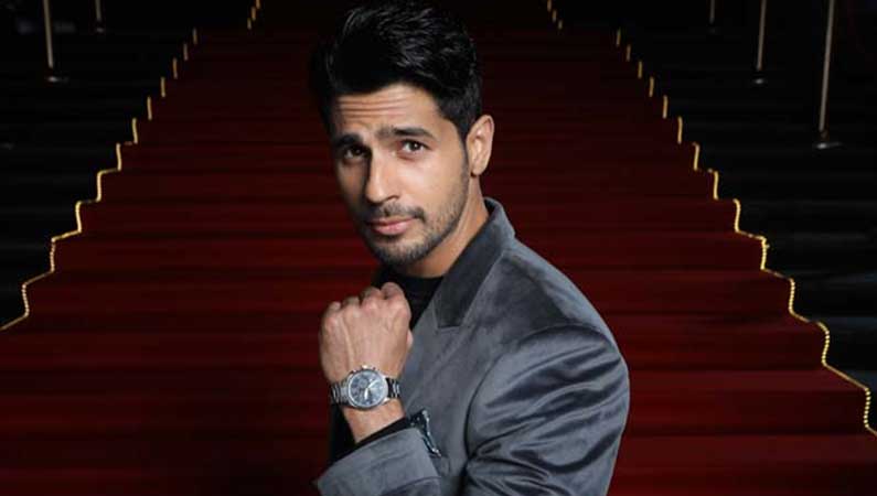 Vikram Batra's Family's Reaction After Watching Sidharth Malhotra's  Portrayal Of Martyr In Shershaah - Filmibeat