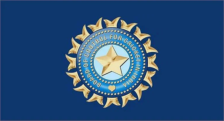 BCCI sets cumulative base price for IPL partners at Rs 2,700 crore for 5 seasons