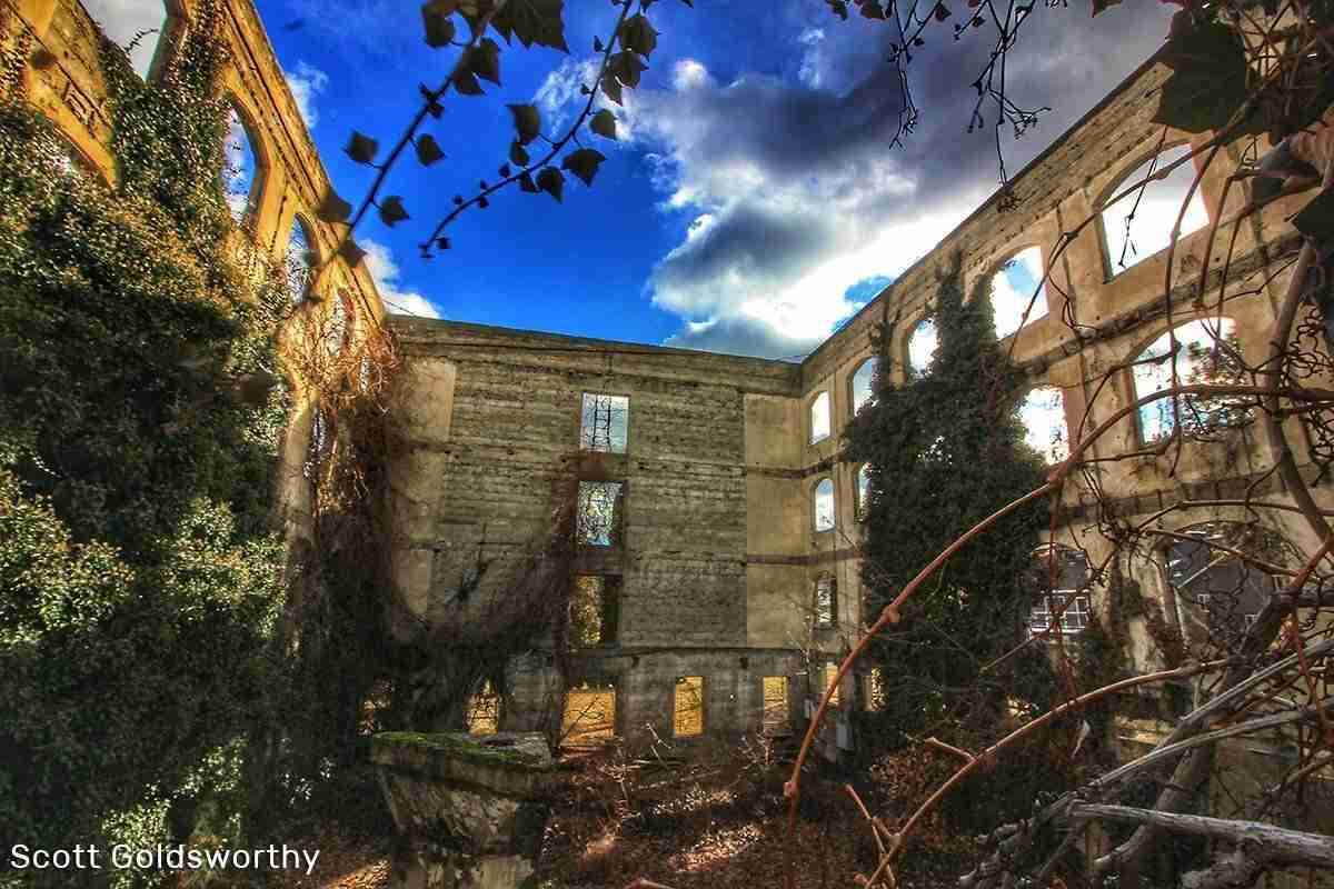 Hotel Kaleden by Scott Goldsworthy