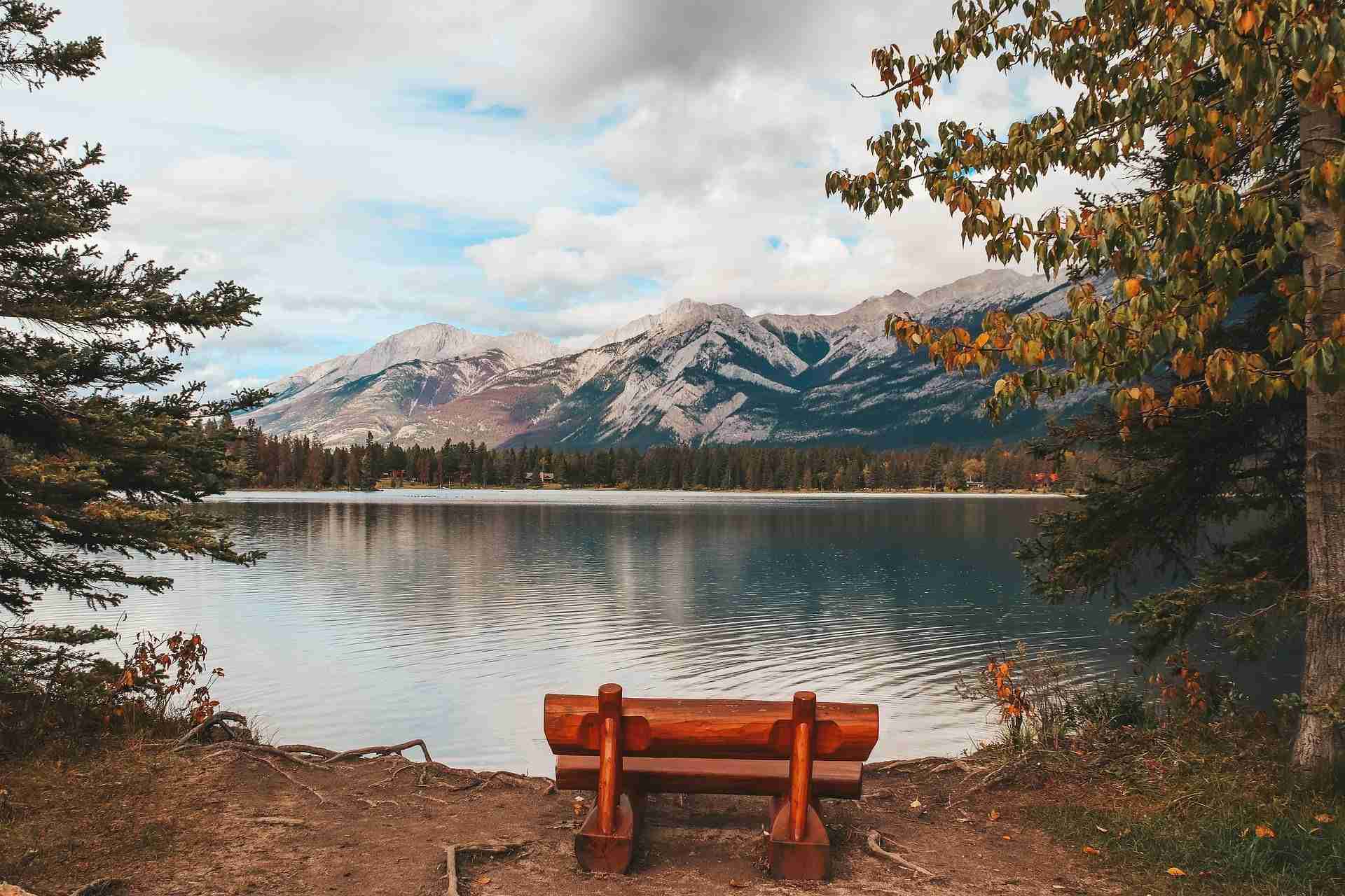 Edith Lake by Melanie Avis