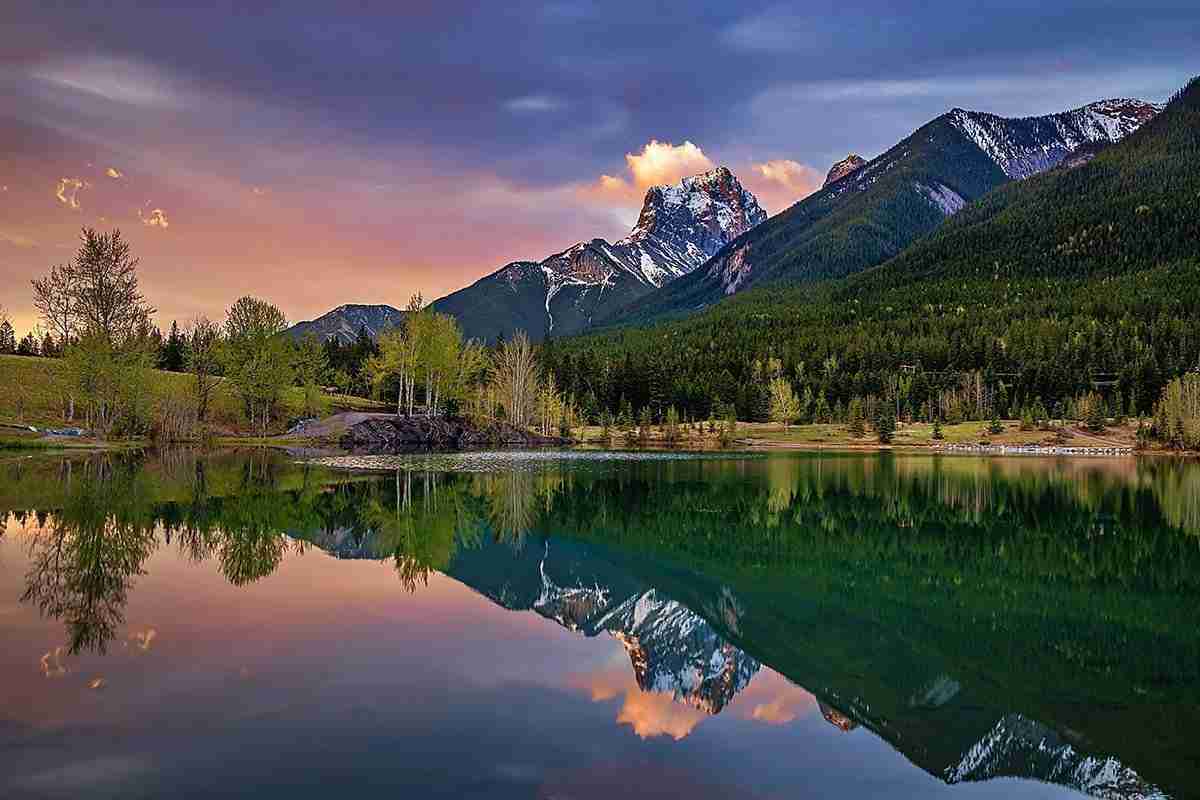 Quarry Lake-Photo by by Lisa Bourgeault