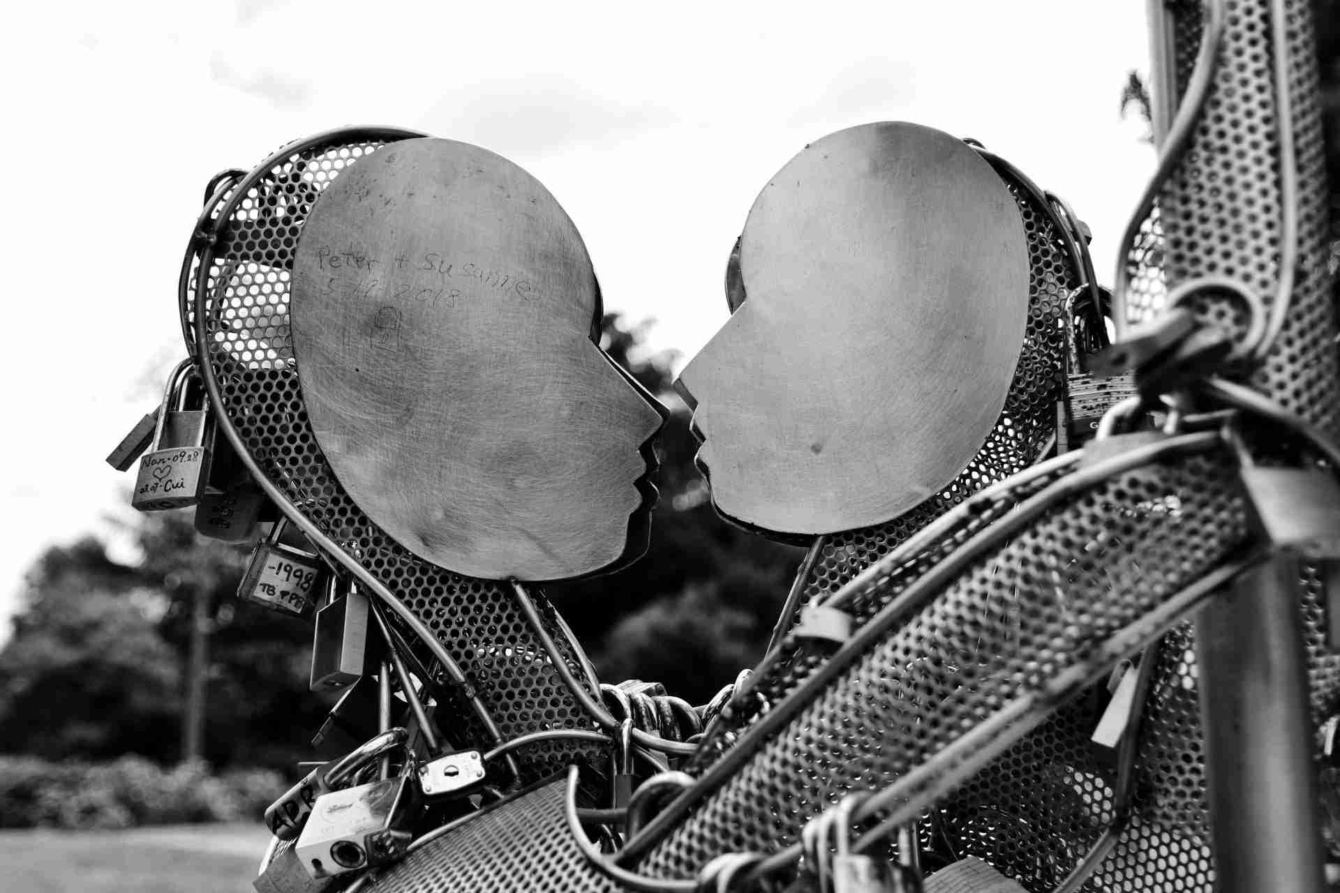 Love in the Rain by Bruce Voyce-Photo by Mario Mendez