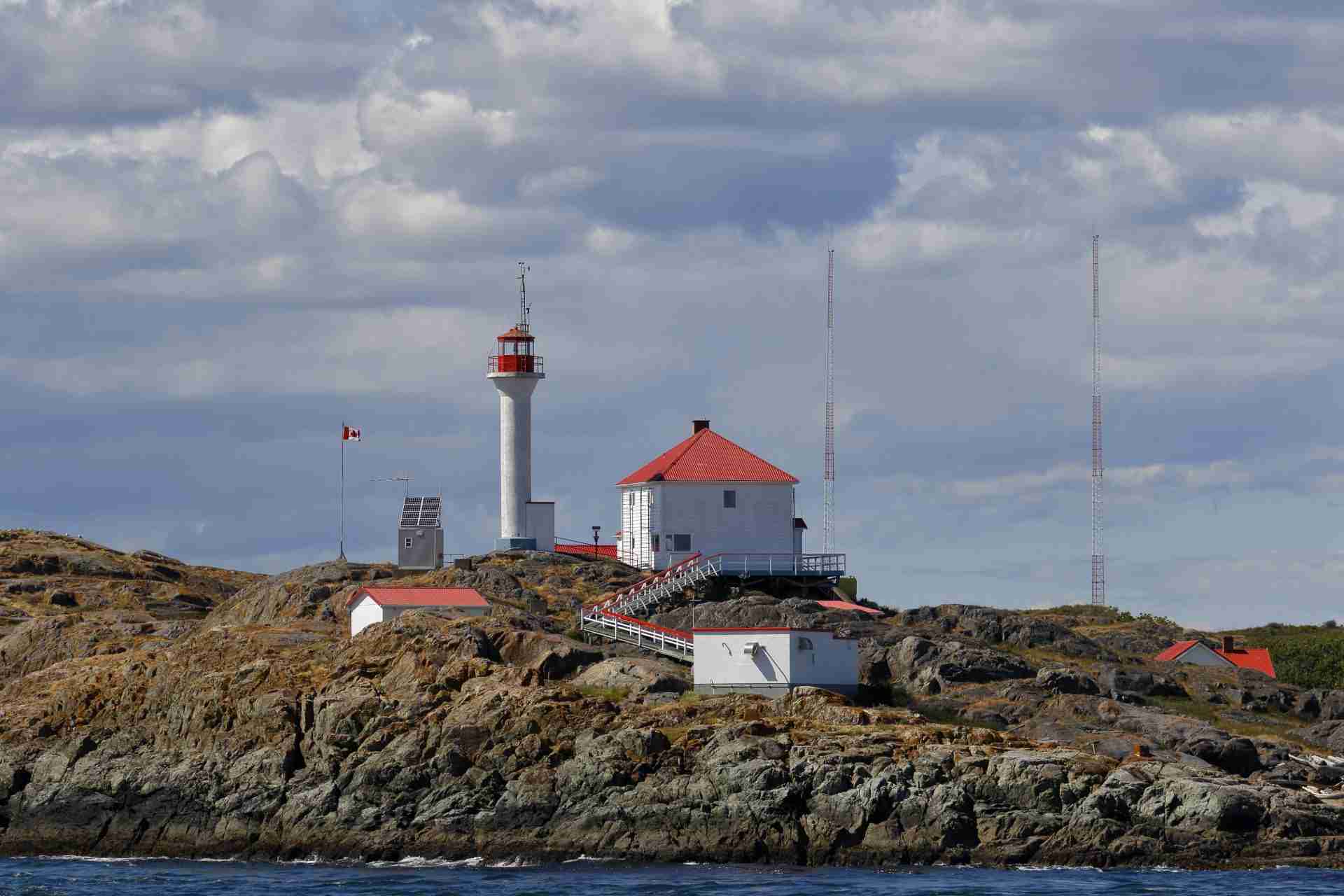 Trial Islands Lighthouse by Ed Dunens