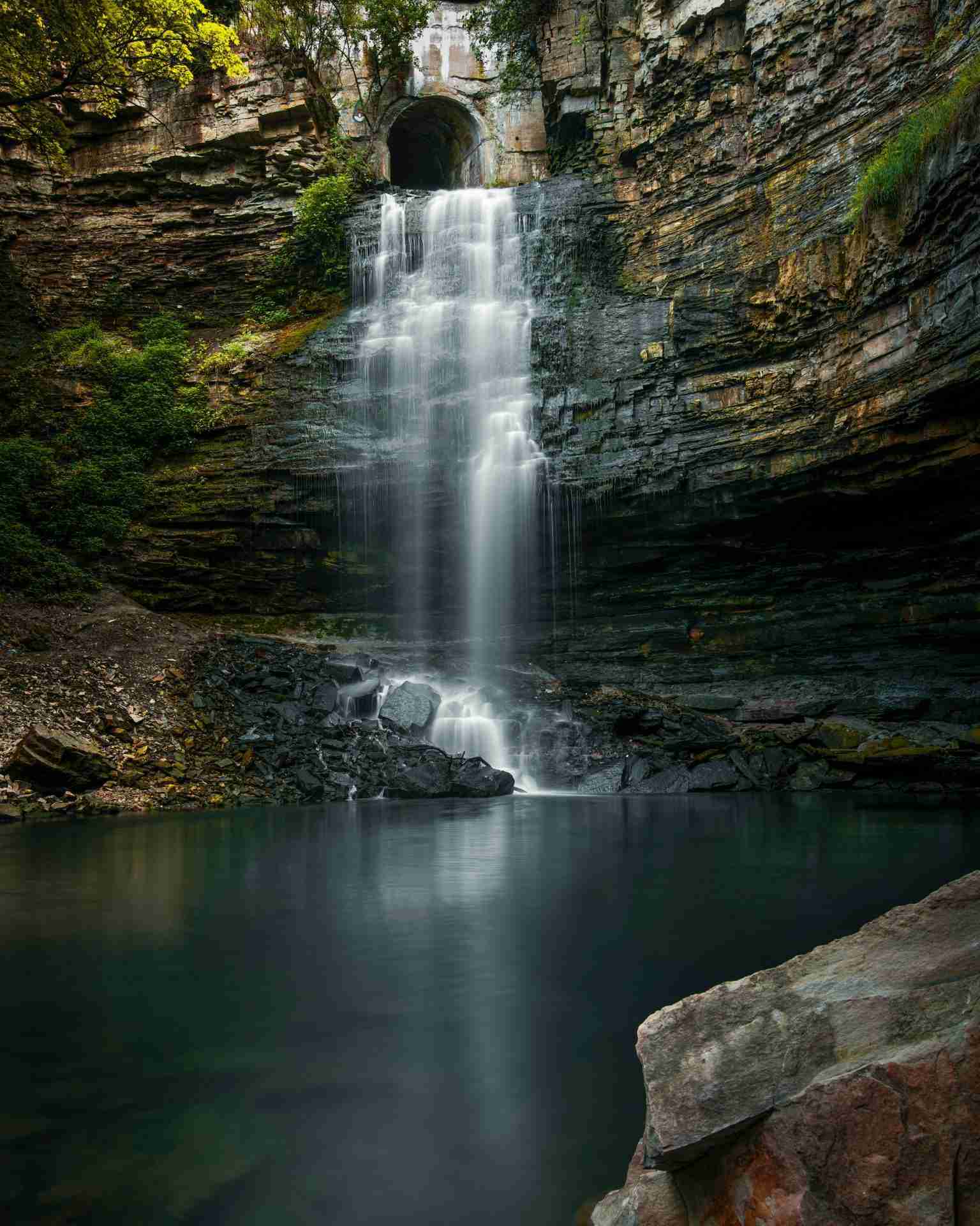 Upper Chedoke Falls by Andre Portolesi