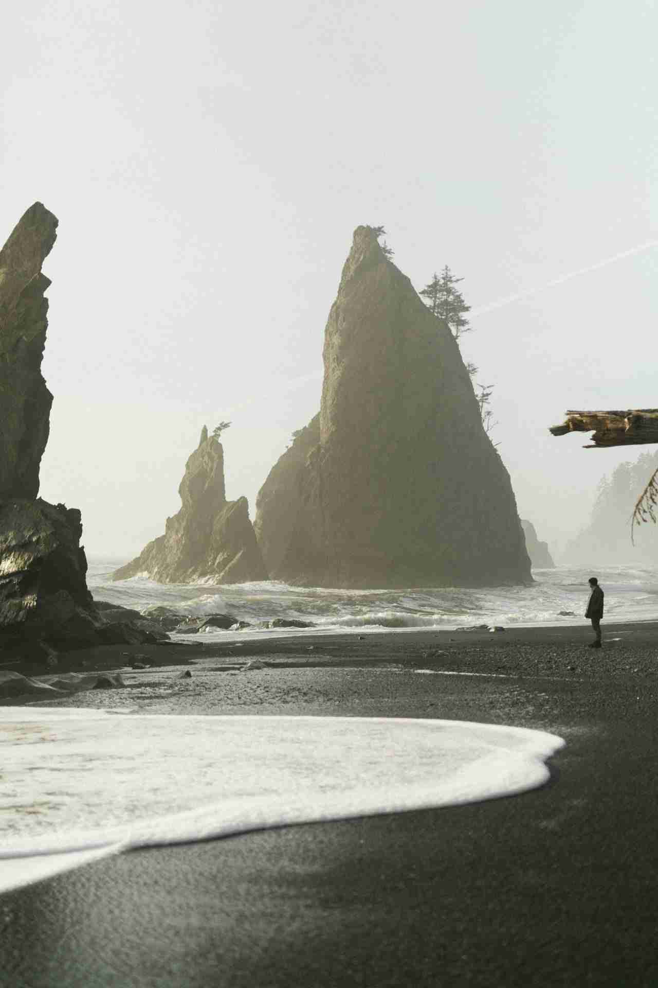 Rialto Beach by Nathan Dumlao